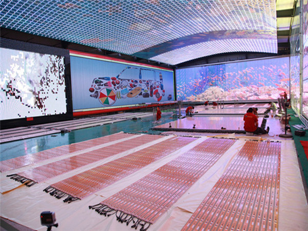 LED天幕生产现场